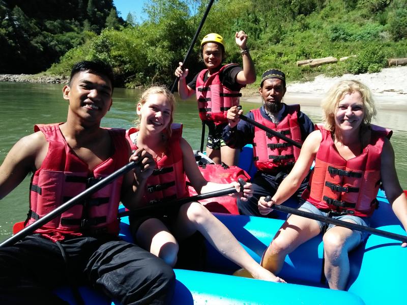 On Mai'ting River